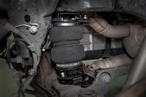 Ram 1500 Air Spring Kit - Rear - Rough Country - w/compressor | Wireless Controller | 6 Inch Lift Kit - '19-'23